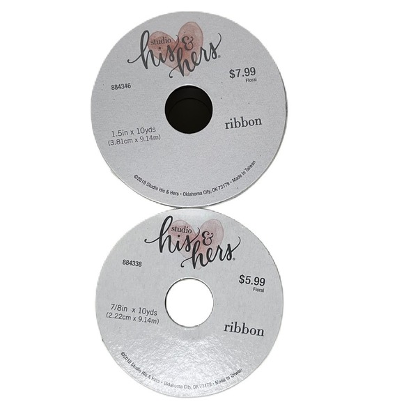 Studio His & Hers Wired Ribbon White Floral with Glitter Multiple Rolls - Picture 4 of 4